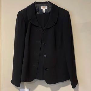 Talbots Petites 2 piece Women’s size 8 pantsuit in black
